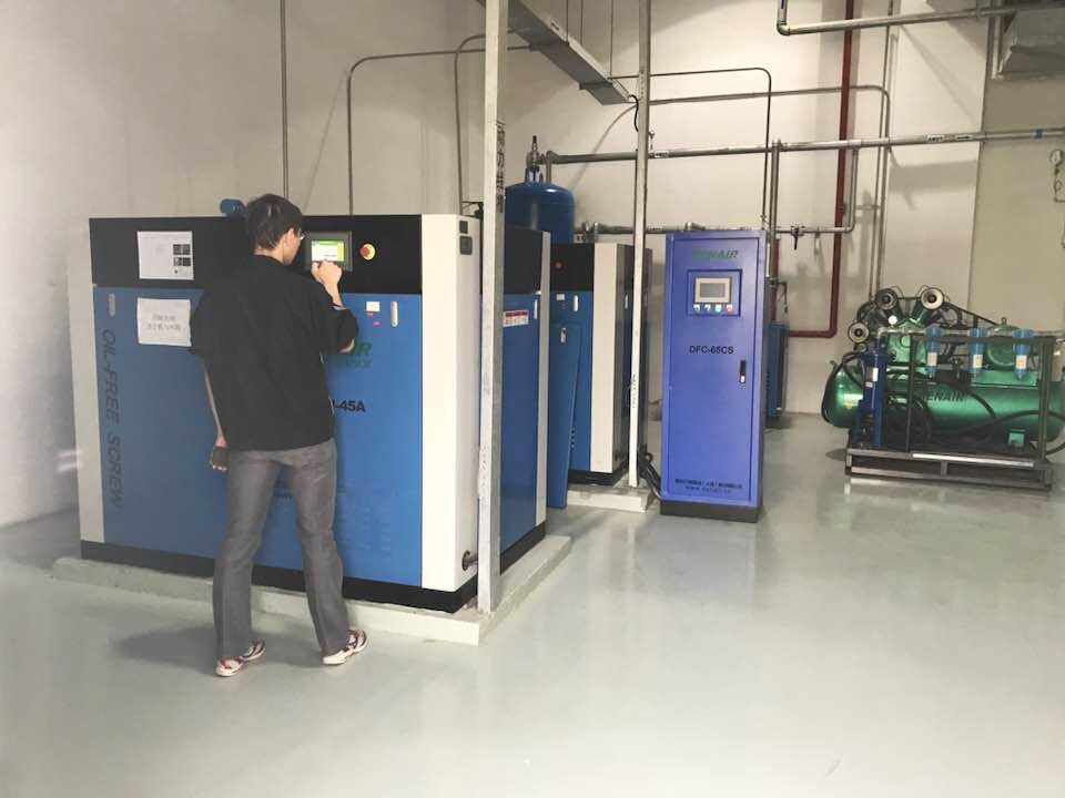 DENAIR DWW-45 i bilindustrien